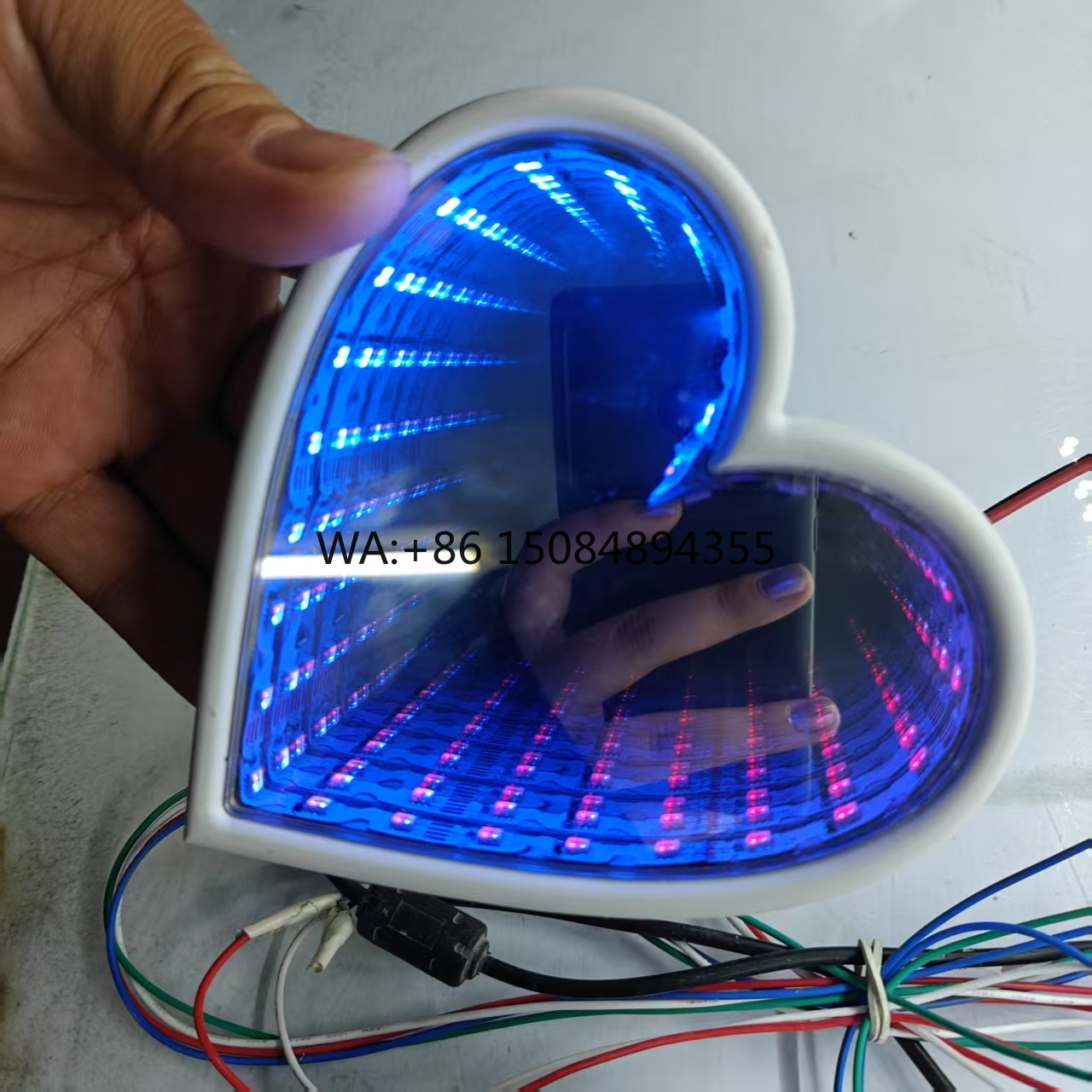 Car Mirror - 3D Mehrfarbiger Infinity-Spiegel Wanddekoration RGB Acryl-Lichteffekt